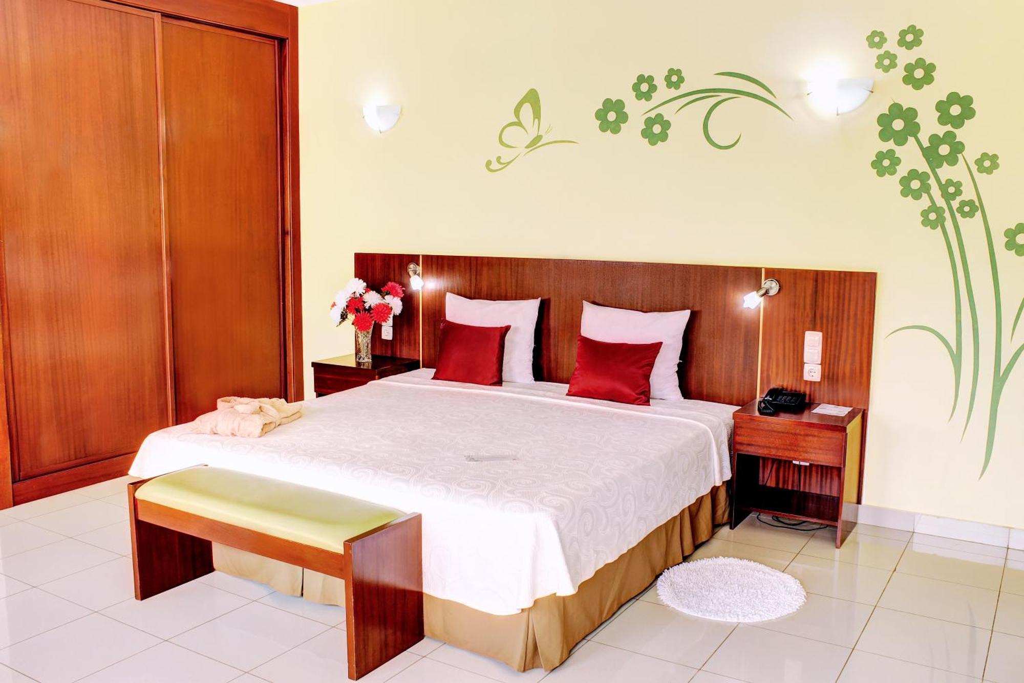 Hotel Livvo Don Paco Минделу Экстерьер фото